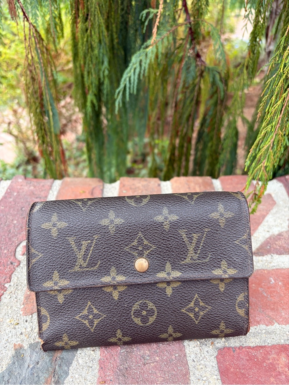 Louis Vuitton Monogram Wallet France Authentic 2004 Date-code Inside